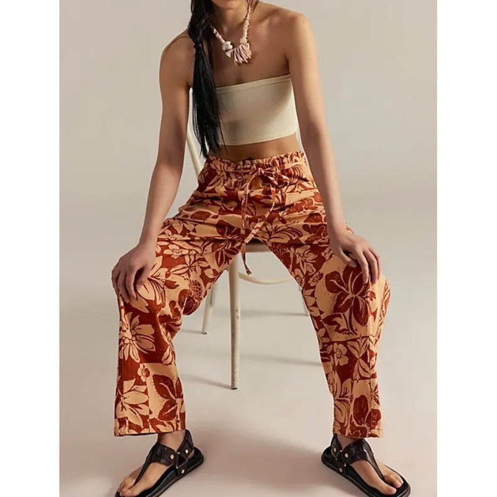 NWOT Mirage printed pull-on jeans by We The Free from Free People in size Small